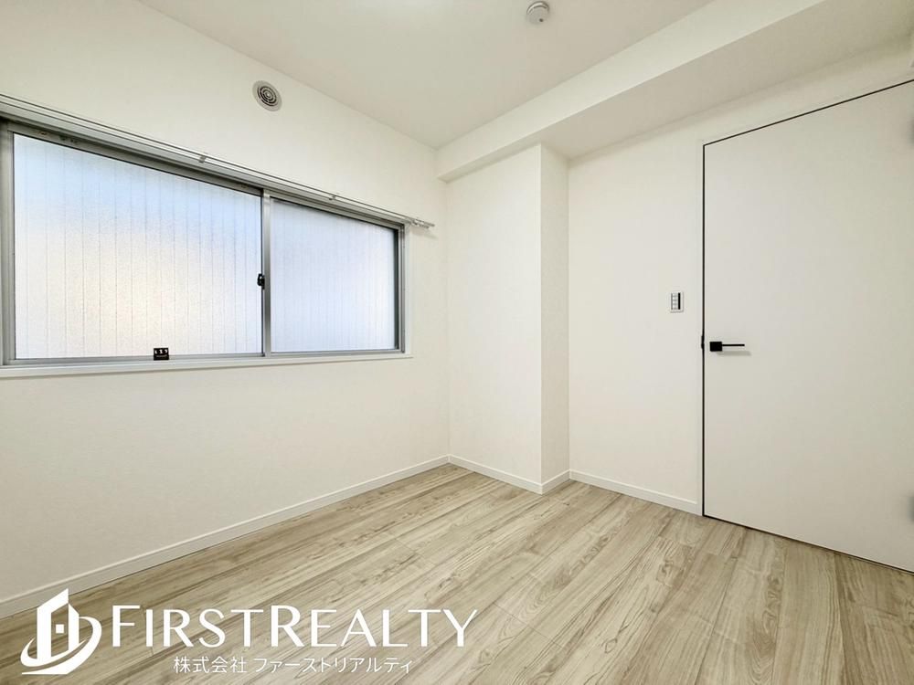 Renovated 2LDK Apartment in Kawasaki, 55m², Near Tama-Plaza - Thumbnail 4