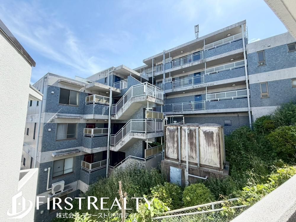 Renovated 2LDK Apartment in Kawasaki, 55m², Near Tama-Plaza - Thumbnail 2