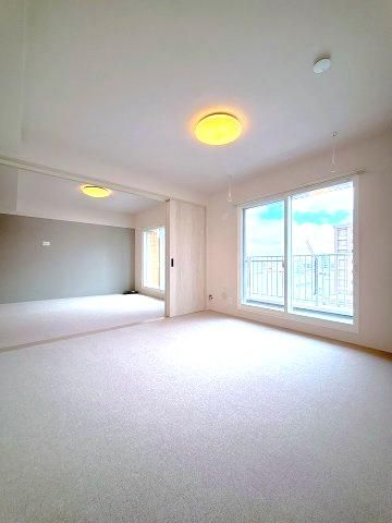 4LDK Apartment for Sale in Shiroishi-ku, Sapporo | 81.07m2 - Thumbnail 3