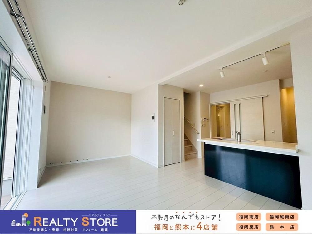 Rish House Iikura Amalfi B 3LDK Apartment for Sale in Fukuoka - Thumbnail 4