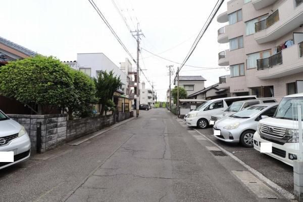 Modern 2LDK House for Sale in Miyazaki City, Miyazaki Prefecture - Thumbnail 3