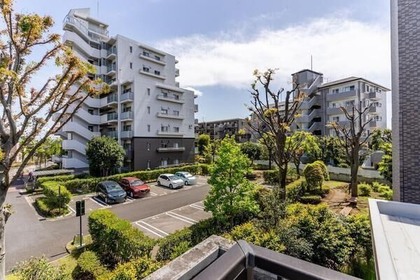 4LDK Apartment for Sale in Funabashi, Chiba with Roof Balcony - Thumbnail 2