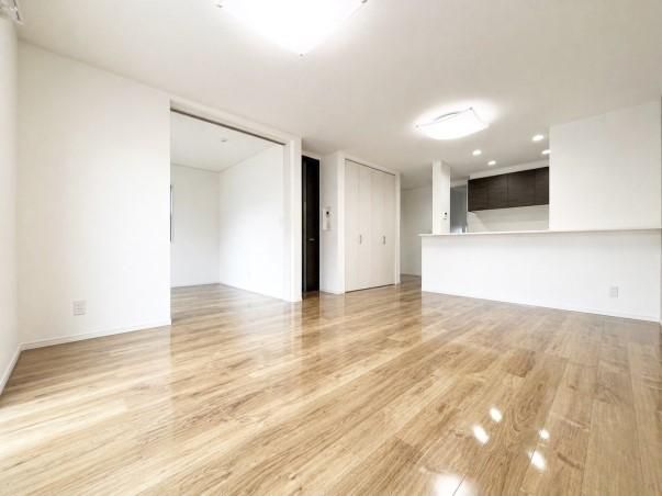 3LDK Solar-Equipped House in Midori Ward, Saitama City - Thumbnail 4