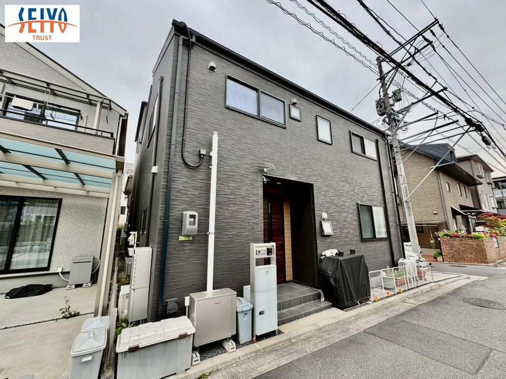 Modern 4LDK House for Sale in Nishihara, Hiroshima - Thumbnail 2
