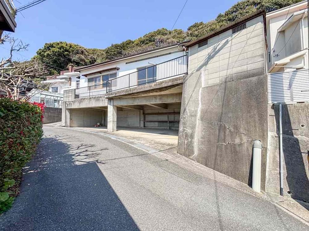 334.94m² Land Plot with 4-Car Garage in Shimonoseki, Yamaguchi - Thumbnail 2