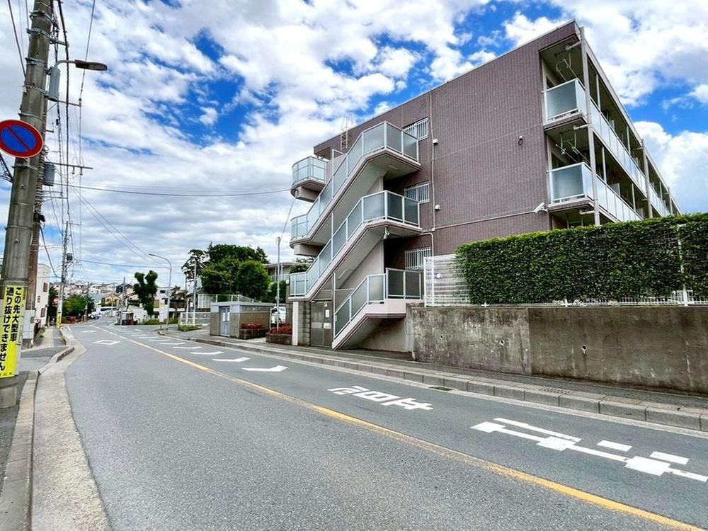 2LDK Apartment for Sale in Ichikawa, Chiba - 56.65m2 - Thumbnail 3
