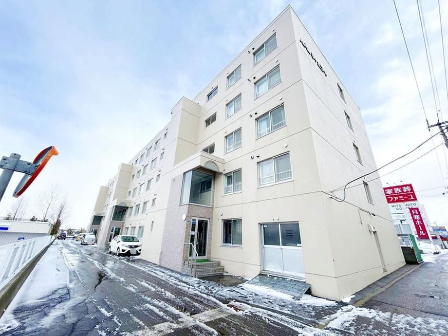 3LDK+S Apartment for Sale in Toyohira, Sapporo with Private Garden - Thumbnail 2