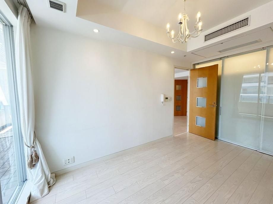 2LDK Apartment in Minato Mirai, Yokohama – 139.8M Yen - Thumbnail 4
