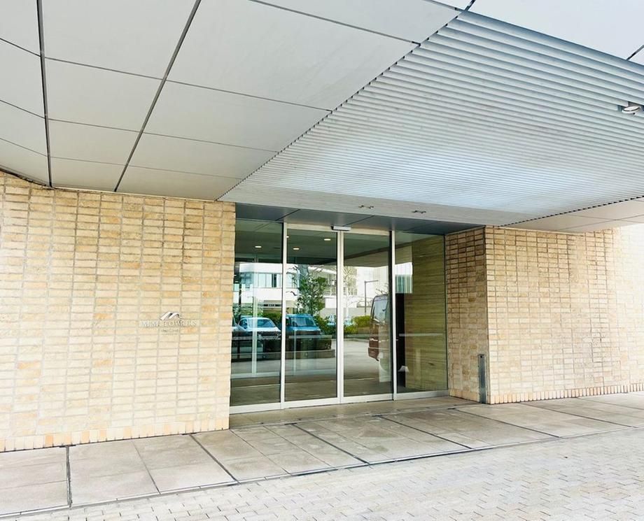 2LDK Apartment in Minato Mirai, Yokohama – 139.8M Yen - Thumbnail 3