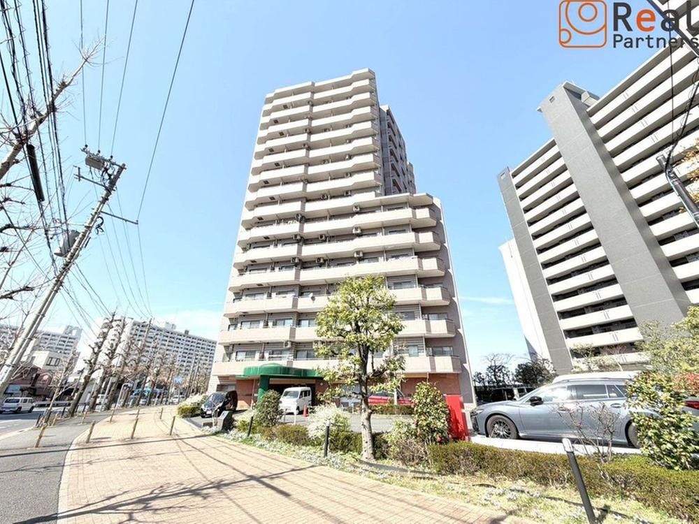 3LDK Apartment for Sale in Kawasaki with Mount Fuji Views - Thumbnail 3