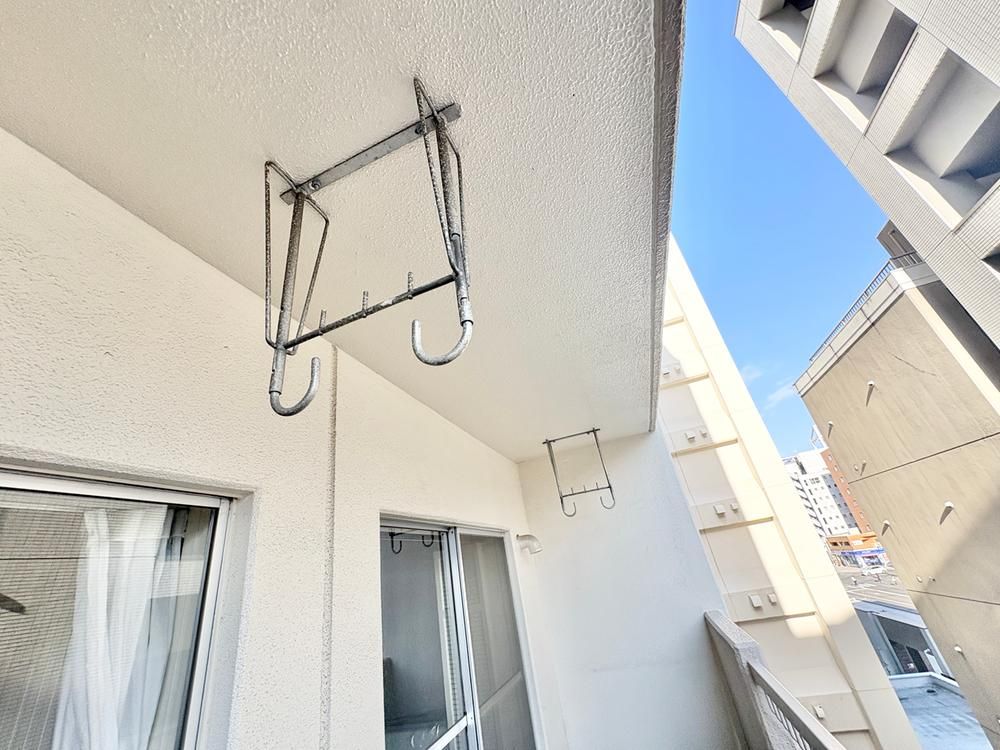 Renovated 1LDK Apartment Near Nishi 18-Chome Station Sapporo - Thumbnail 2