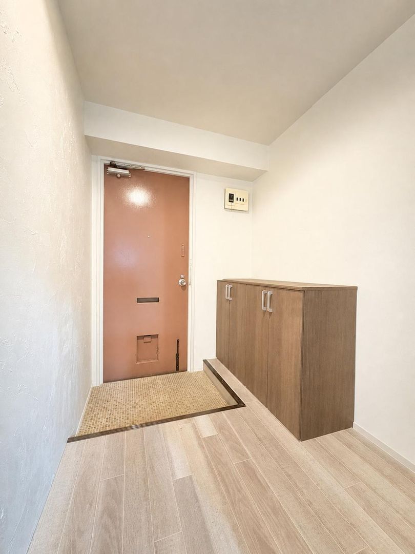 Renovated 1LDK Apartment Near Nishi 18-Chome Station Sapporo - Thumbnail 3