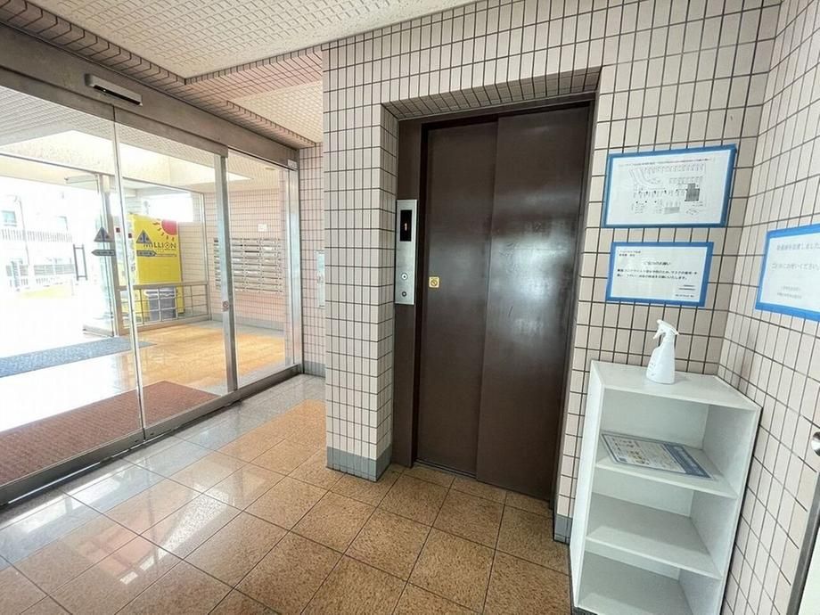 4LDK Apartment for Sale in Chatan, Okinawa - 63.76m2 Ocean View - Thumbnail 2