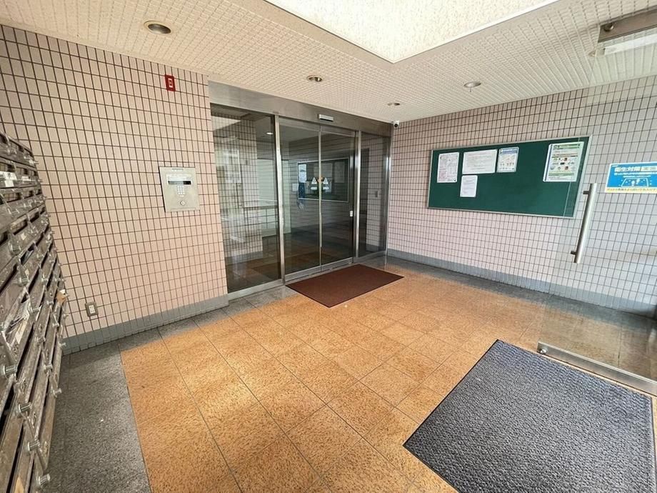 4LDK Apartment for Sale in Chatan, Okinawa - 63.76m2 Ocean View - Thumbnail 3