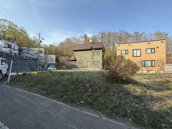 Land for Sale in Nishi Ward, Sapporo – 251.35 sqm - Thumbnail 2