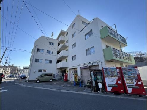 3DK Apartment for Sale in Totsuka-ku, Yokohama - Thumbnail 2