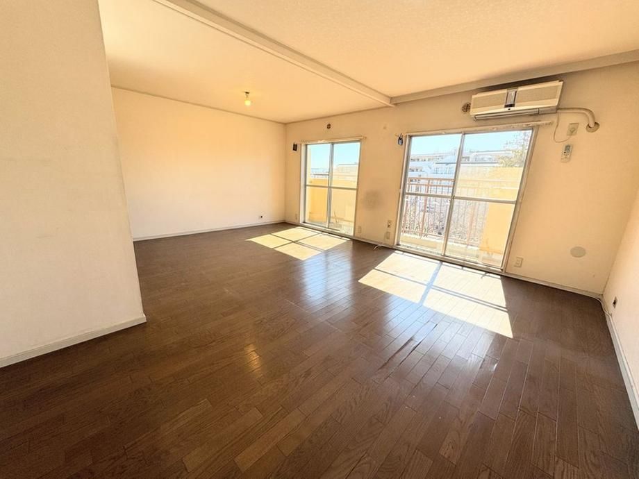 2LDK Apartment for Sale in Miyamae Ward, Kawasaki - 68.3 sqm - Thumbnail 4