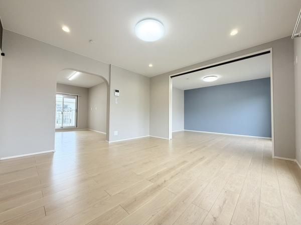 Renovated 3LDK Apartment in Aoba Ward, Yokohama - Thumbnail 2