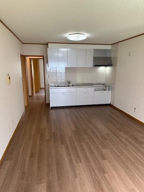 4LDK Wooden House for Sale in Miyazaki City, Miyazaki - Thumbnail 4