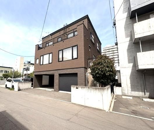 Land for Sale in Maruyama, Sapporo - 161.82 m² - Thumbnail 2