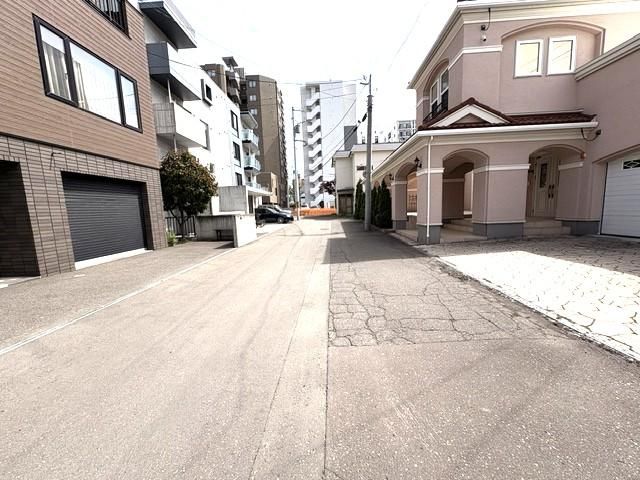 Land for Sale in Maruyama, Sapporo - 161.82 m² - Thumbnail 4