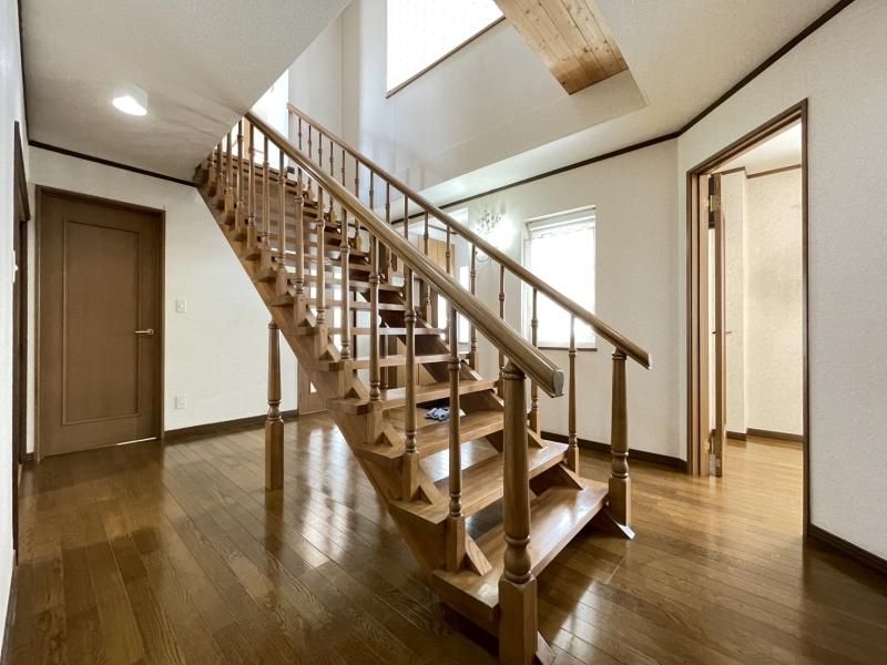 5LDK+2S House on Corner Lot in Kiyota, Sapporo - Thumbnail 4