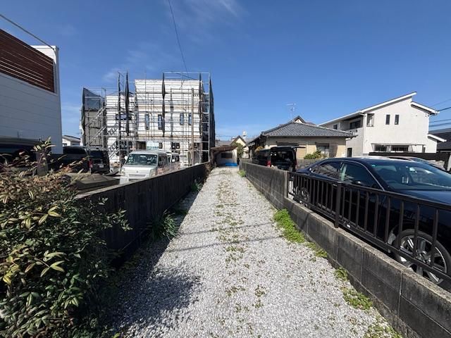 3DK Single-Story House for Sale in Jingu Higashi, Miyazaki City - Thumbnail 2