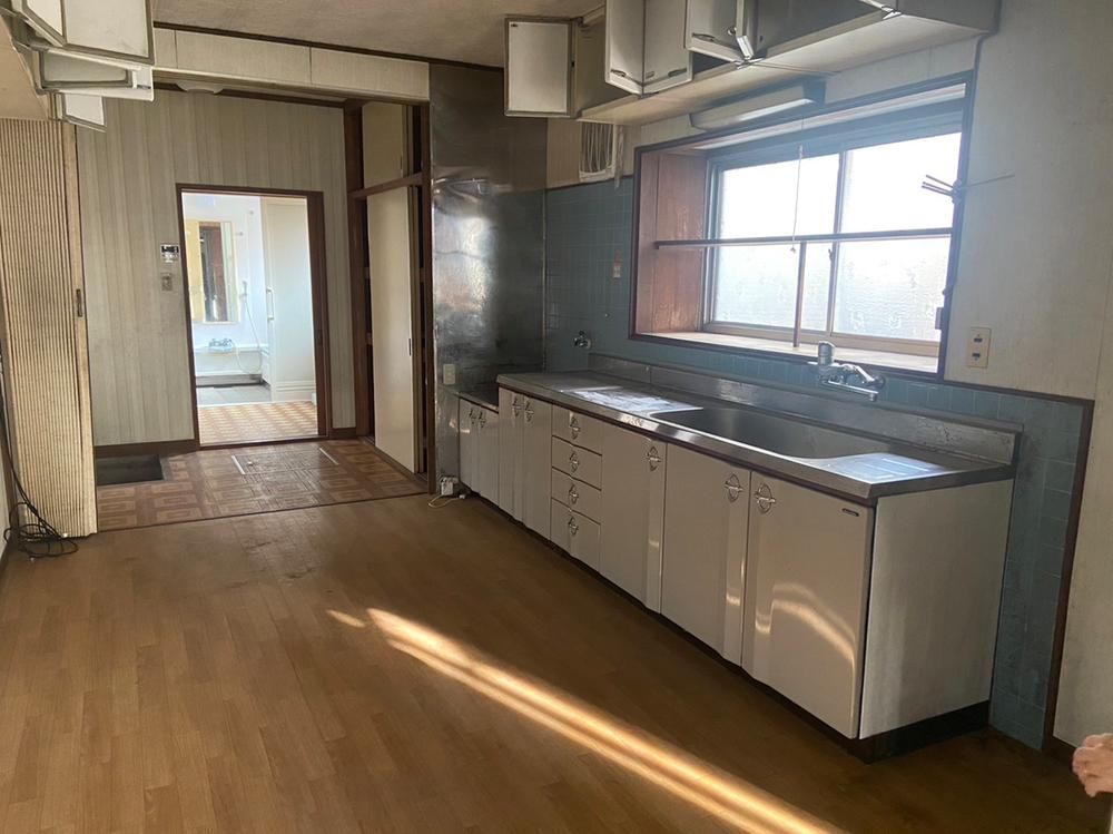 Land for Sale in Iwakuni City, Yamaguchi – 339m2 Plot - Thumbnail 2