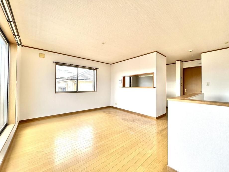 3-Story Detached House for Sale in Kamakura, Kanagawa - Thumbnail 3