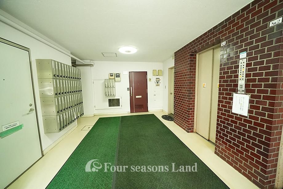 Spacious 2LDK Apartment for Sale in Chigasaki, Kanagawa - Thumbnail 2