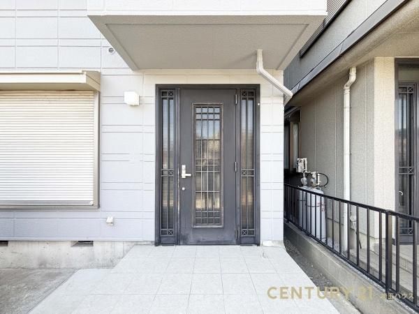 Renovated 5LDK+S House near Owada Station, Saitama - Thumbnail 3
