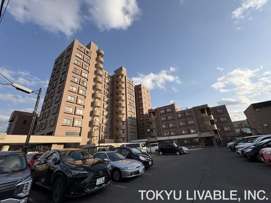 3LDK Apartment for Sale in Shiroishi Ward, Sapporo, Hokkaido - Thumbnail 2