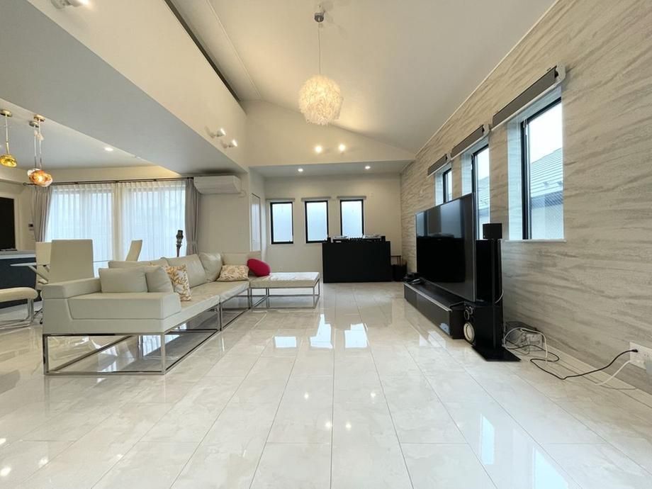 Modern 1LDK+S House for Sale in Setagaya, Tokyo - Thumbnail 4