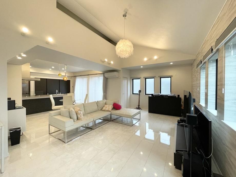 Modern 1LDK+S House for Sale in Setagaya, Tokyo - Thumbnail 3