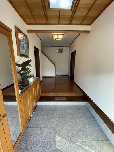 7LDK+S Traditional House for Sale in Takamatsu, Kagawa — Front_door, Takamatsu, Kagawa