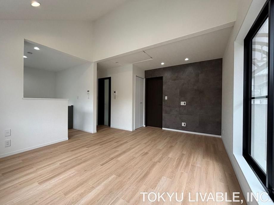 Renovated 4LDK House Near Kumegawa Station in Higashimurayama - Thumbnail 3