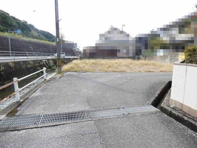Land for Sale in Kera, Kochi City - 195 sqm No Building Conditions - Thumbnail 4