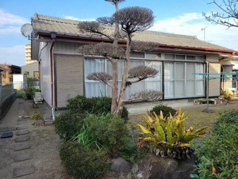 Single-Story 4DK House on 466m² Lot in Miyazaki City - Thumbnail 2
