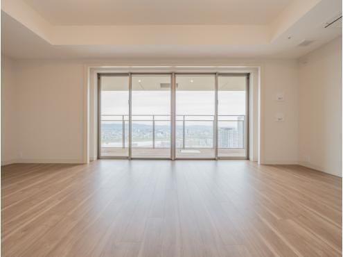 2LDK Apartment for Sale in Kita-ku, Osaka - Thumbnail 2