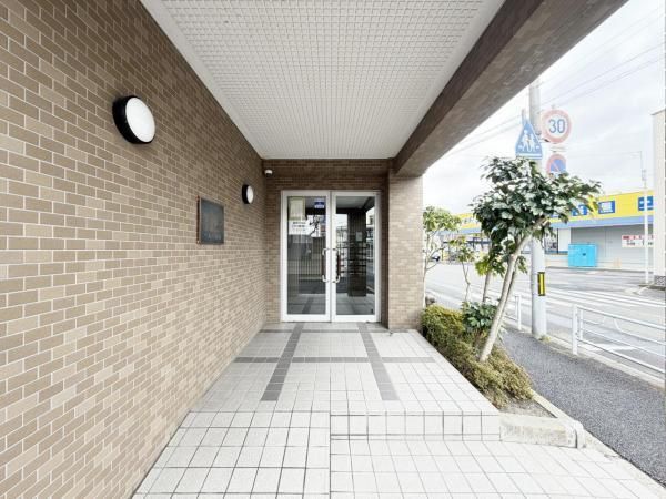 3LDK Apartment for Sale in Miyagino-ku, Sendai - 77m2 - Thumbnail 2
