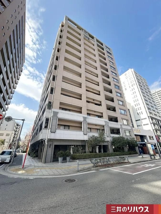 2LDK Apartment for Sale in Naka-ku, Yokohama - 63.83 sqm - Thumbnail 2