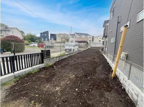 Large 1133m2 Vacant Land in Ayase City, Kanagawa - Thumbnail 3