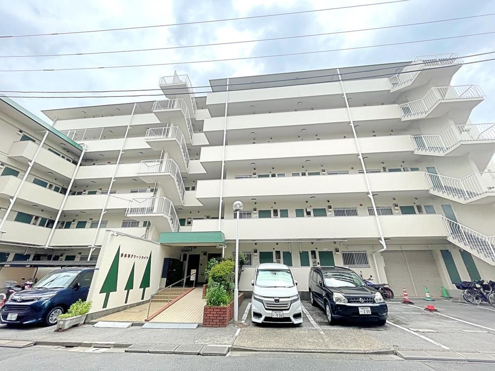 3LDK Apartment for Sale in Kita-ku, Tokyo 58.07m² - Thumbnail 2