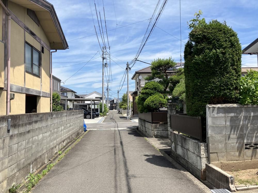 5DK Detached House for Sale in Fukushima City with 306m2 Land - Thumbnail 3
