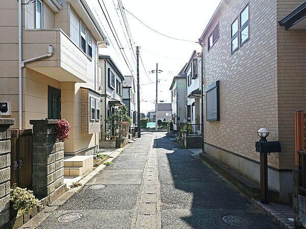 2LDK House for Sale in Matsudo, Chiba with Walk-in Closet - Thumbnail 3