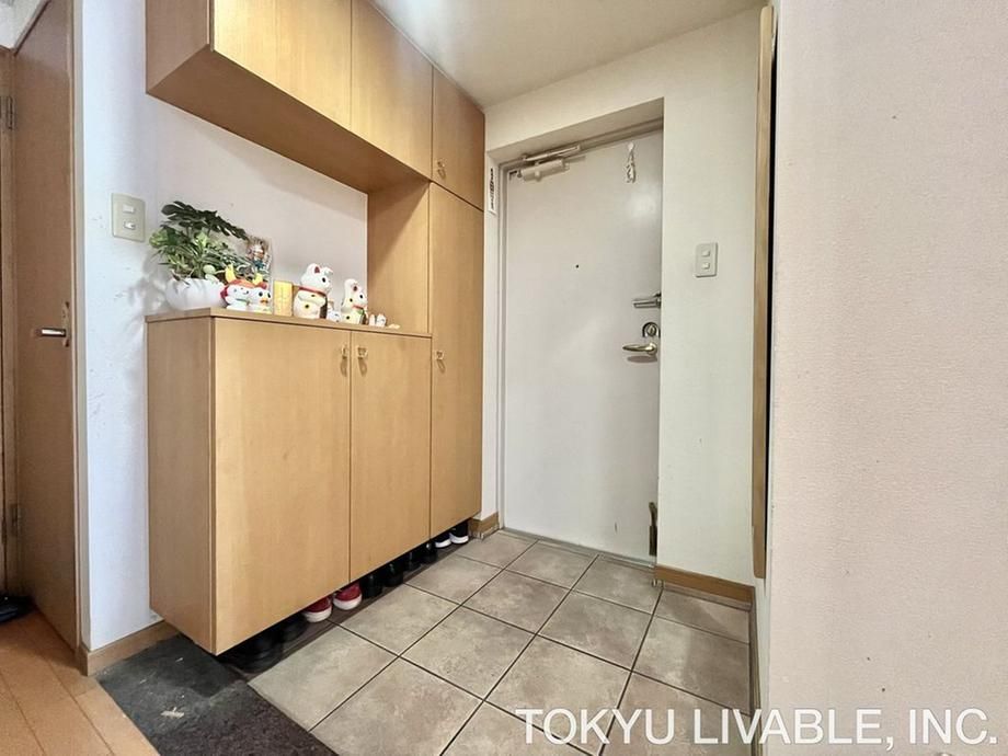 Spacious 3LDK Apartment for Sale in Miyamae, Kawasaki - Thumbnail 4