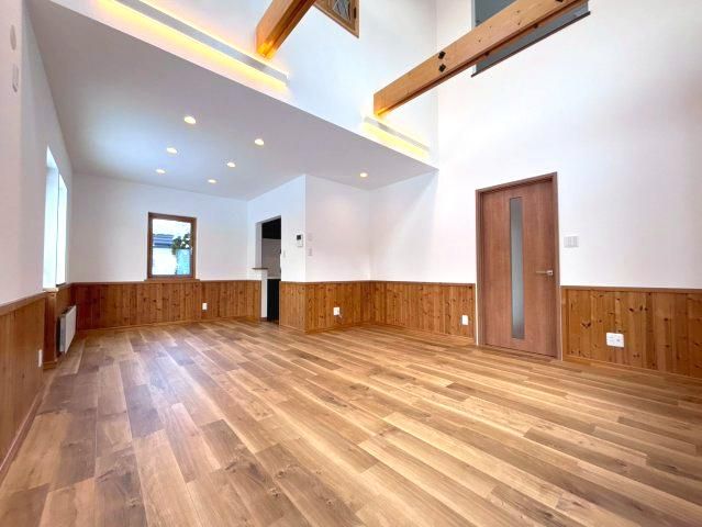 Renovated 3LDK House with Parking for 3 in Ebetsu, Hokkaido - Thumbnail 3