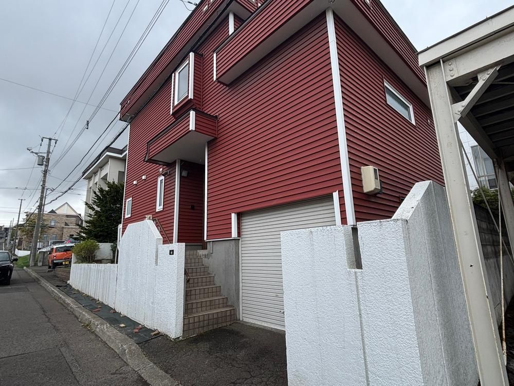Renovated 4LDK House in Minami-ku, Sapporo - 120.69m2 - Thumbnail 3