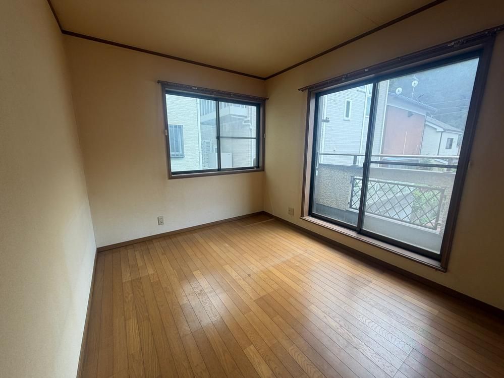 4DK Detached House for Sale in Funabashi, Chiba - 74.52m2 - Thumbnail 2