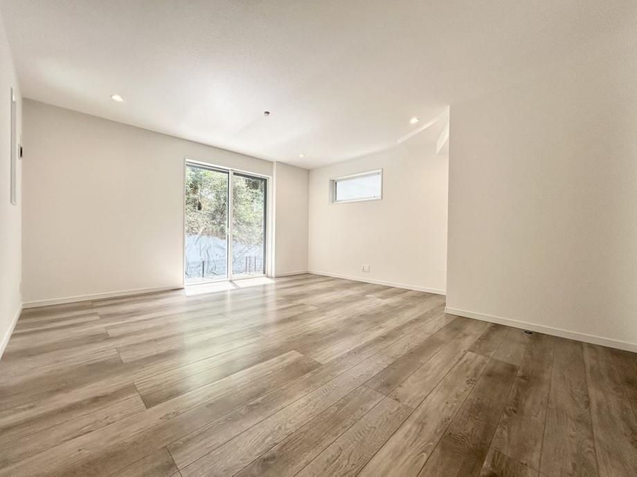 4LDK New Build House for Sale in Totsuka, Yokohama - Thumbnail 2